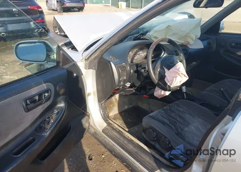 2000 Acura Integra Ls z USA, uszkodzony, nr VIN JH4DB7557YS003954